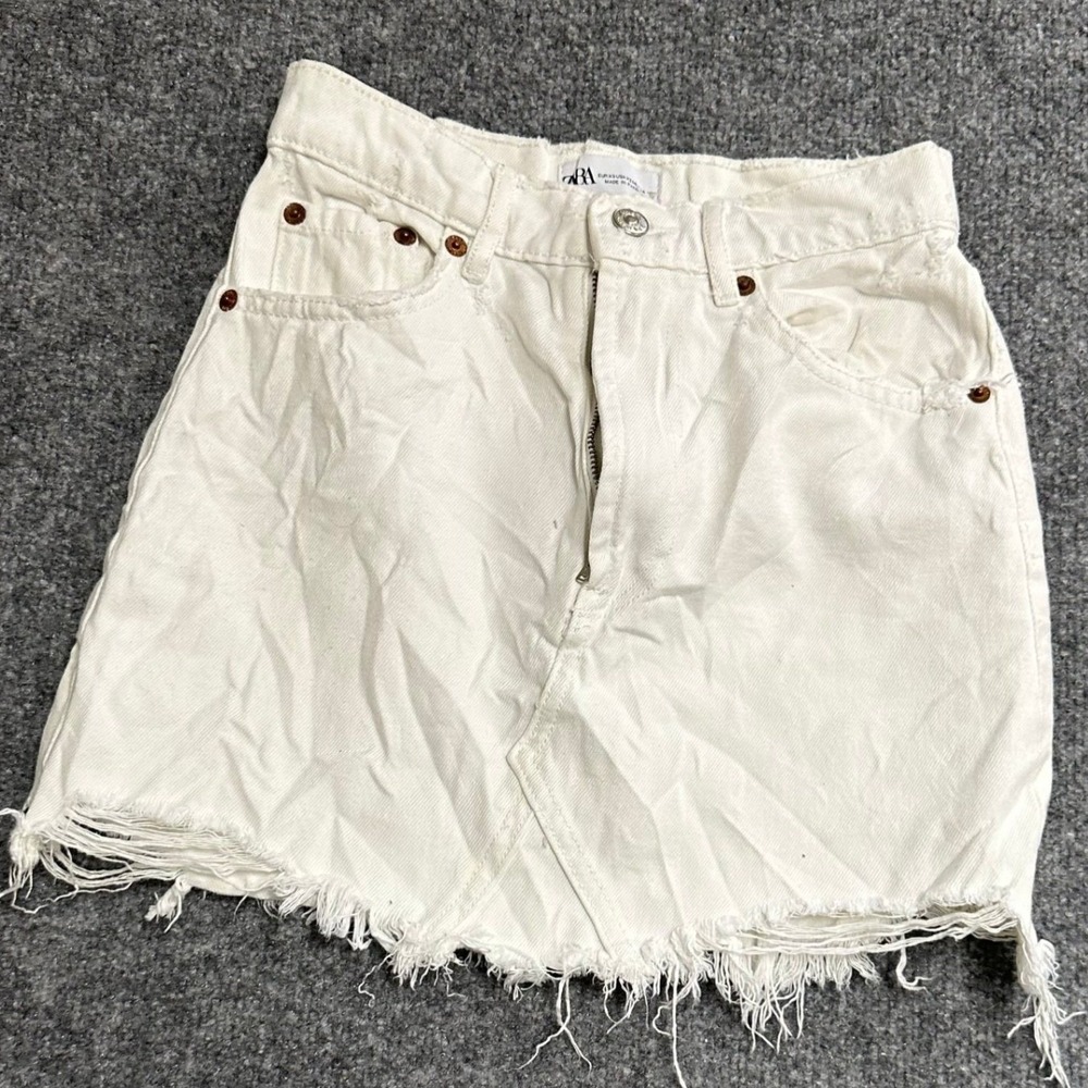 Zara Denim Skirt Womens Size XS White Organic Cotton Frayed Hem Mini Distressed